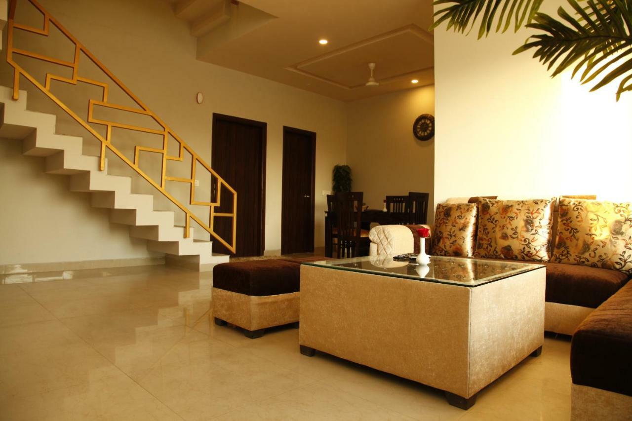 Anandam Clarks Inn Suites Vrindāvan Dış mekan fotoğraf
